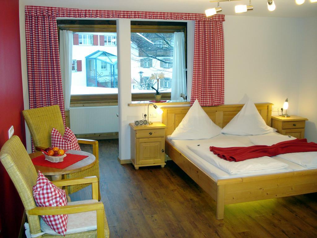 Hotel Engel Оберстдорф Екстериор снимка